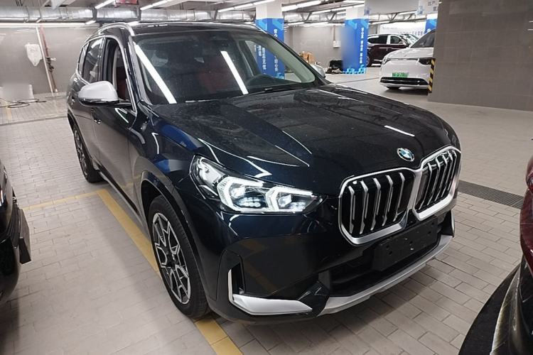 Used BMW X1 2023 sDrive25Li X Design Package Front Right 45 Deg