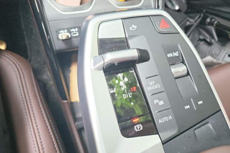 Used BMW X1 2023 sDrive25Li X Design Package Gear Lever