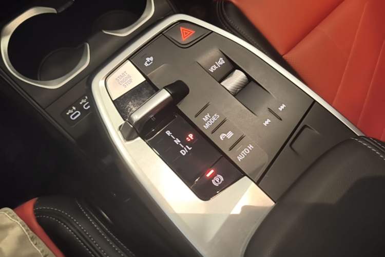 Used BMW X1 2023 sDrive25Li X Design Package Gear Lever