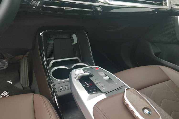 Used BMW X1 2023 sDrive25Li X Design Package Gear Lever