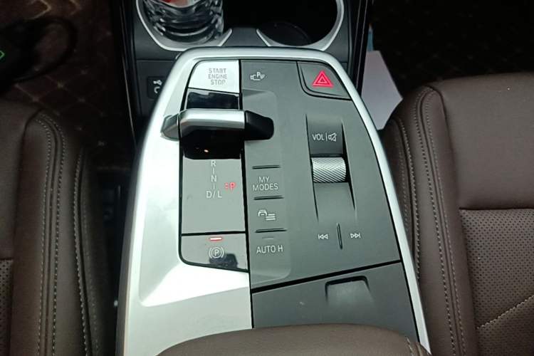 Used BMW X1 2023 sDrive25Li X Design Package Gear Lever