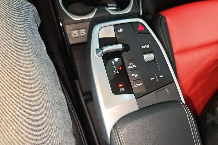 Used BMW X1 2023 sDrive20Li X Design Package Gear Lever