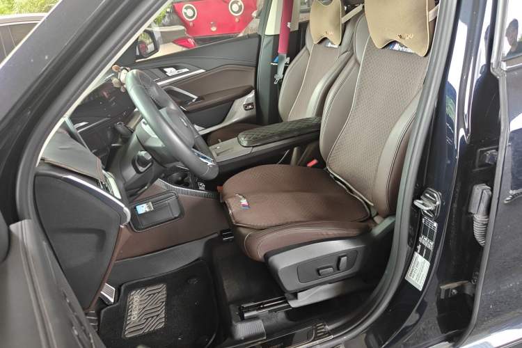 Used BMW X1 2023 sDrive25Li M Sport Package Left Front Seat