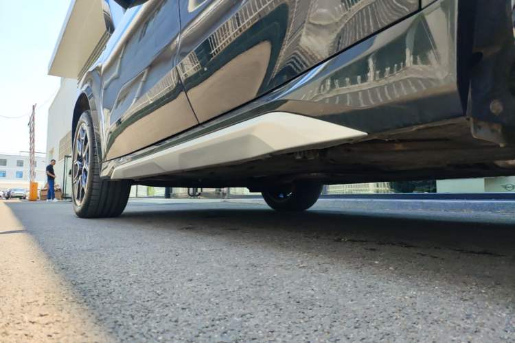 Used BMW X1 2023 sDrive25Li X Design Package Left Side Sill