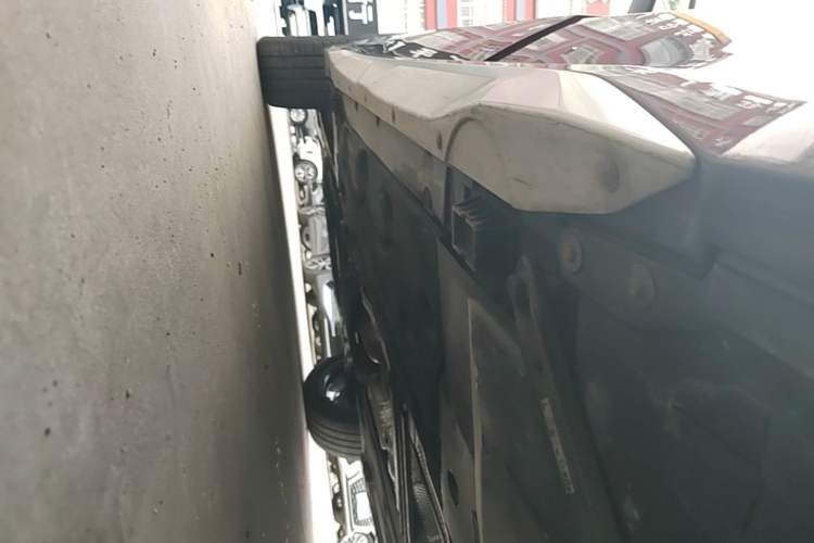 Used BMW X1 2023 sDrive25Li X Design Package Left Side Sill