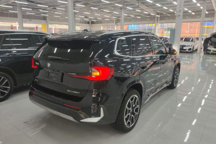 Used BMW X1 2023 sDrive25Li X Design Package Rear Right 45 Deg