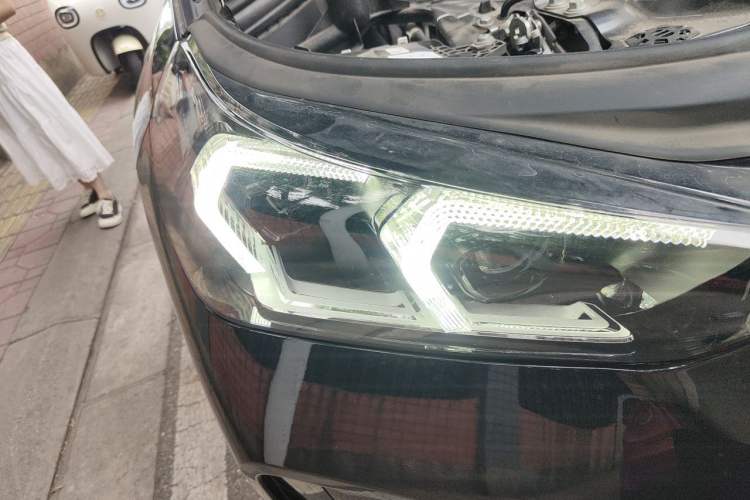 Used BMW X1 2023 sDrive25Li M Sport Package Right Front Headlight