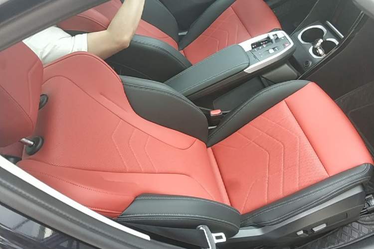 Used BMW X1 2023 sDrive25Li M Sport Package Right Front Seat