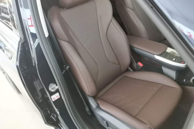 Used BMW X1 2023 sDrive25Li M Sport Package Right Front Seat