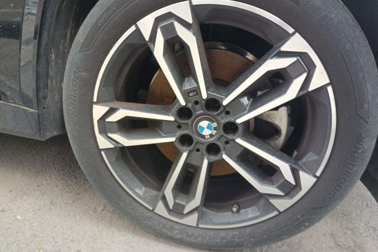 Used BMW X1 2023 sDrive25Li M Sport Package Right Front Wheel Hub