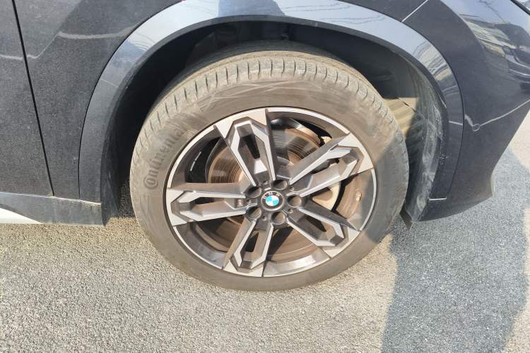 Used BMW X1 2023 sDrive25Li M Sport Package Right Front Wheel Hub