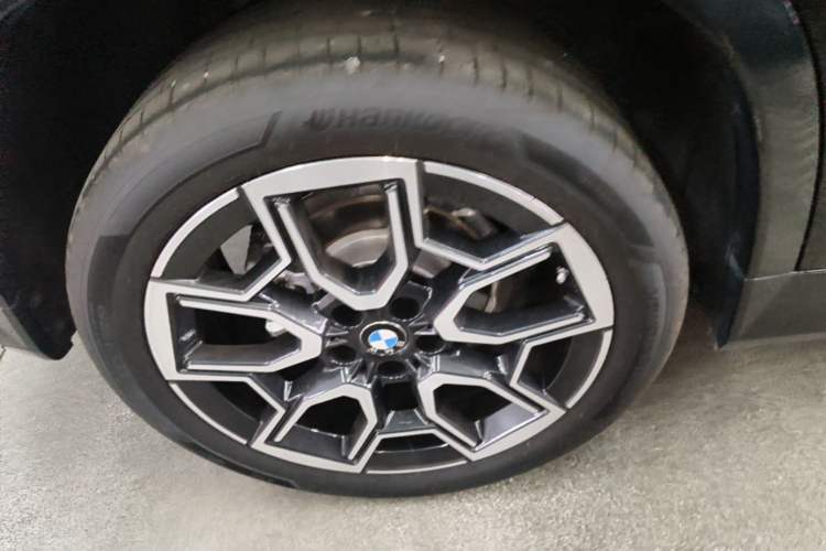Used BMW X1 2023 sDrive25Li X Design Package Right Rear Wheel Hub
