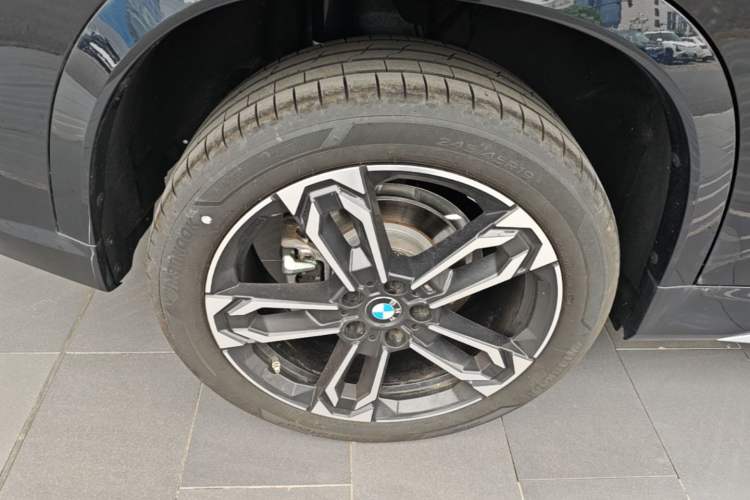 Used BMW X1 2023 sDrive25Li M Sport Package Right Rear Wheel Hub