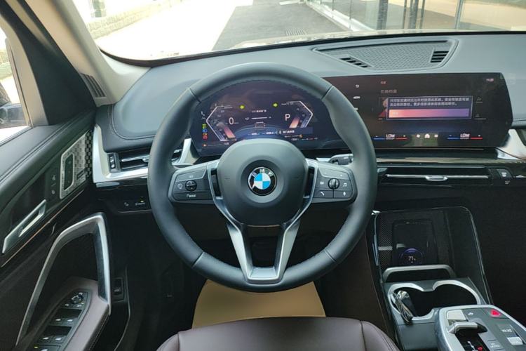 Used BMW X1 2023 sDrive25Li X Design Package Steering Wheel