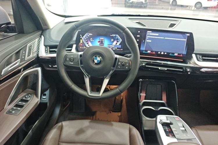 Used BMW X1 2023 sDrive25Li X Design Package Steering Wheel
