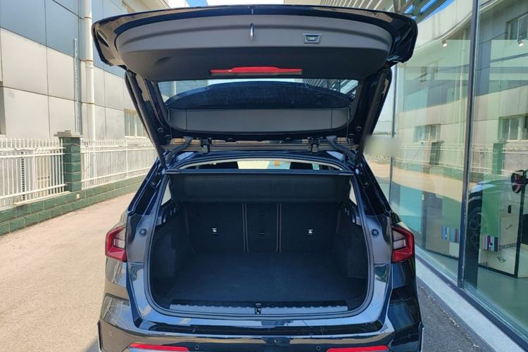 Used BMW X1 2023 sDrive25Li X Design Package Trunk