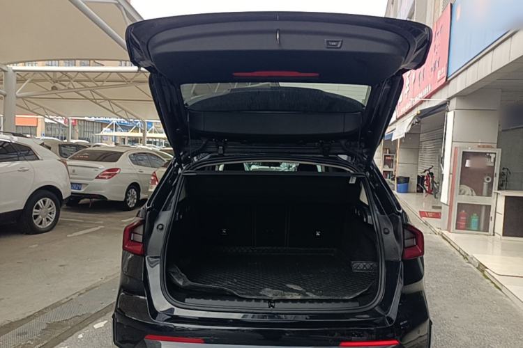 Used BMW X1 2023 sDrive25Li X Design Package Trunk
