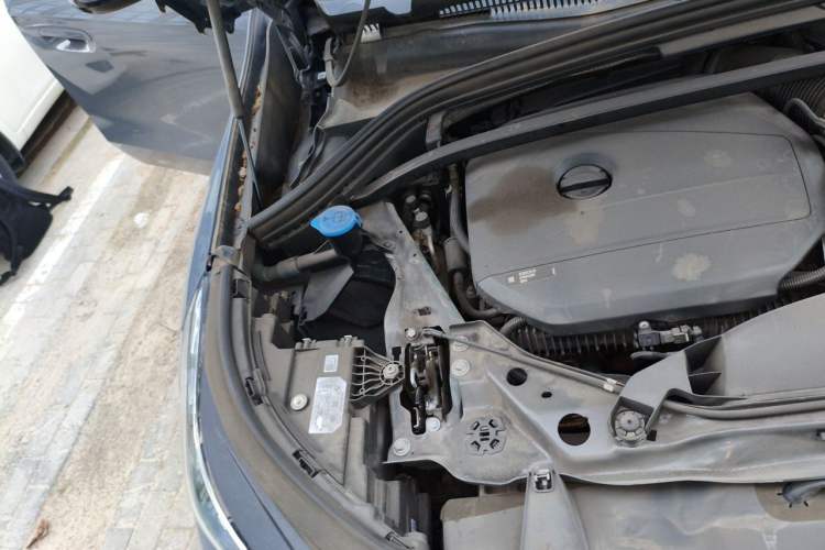 Used BMW X1 2023 sDrive25Li M Sport Package Engine Bay Right