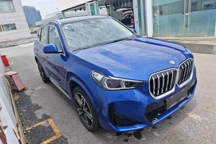 Used BMW X1 2023 sDrive25Li M Sport Package Front Right 45 Deg