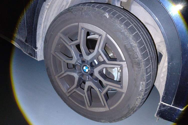 Used BMW X1 2023 sDrive25Li X Design Package Right Front Wheel Hub