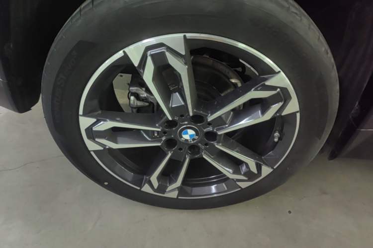 Used BMW X1 2023 sDrive25Li M Sport Package Right Rear Wheel Hub