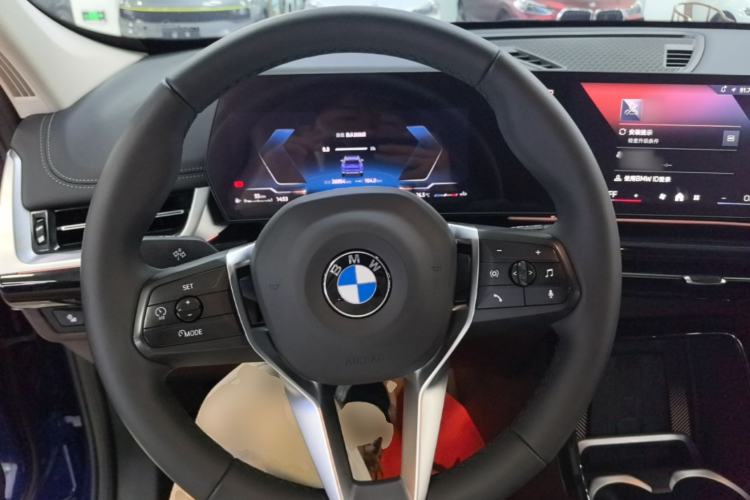 Used BMW X1 2023 sDrive25Li X Design Package Steering Wheel