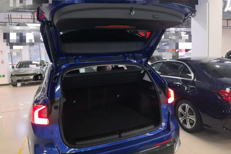 Used BMW X1 2023 sDrive25Li X Design Package Trunk