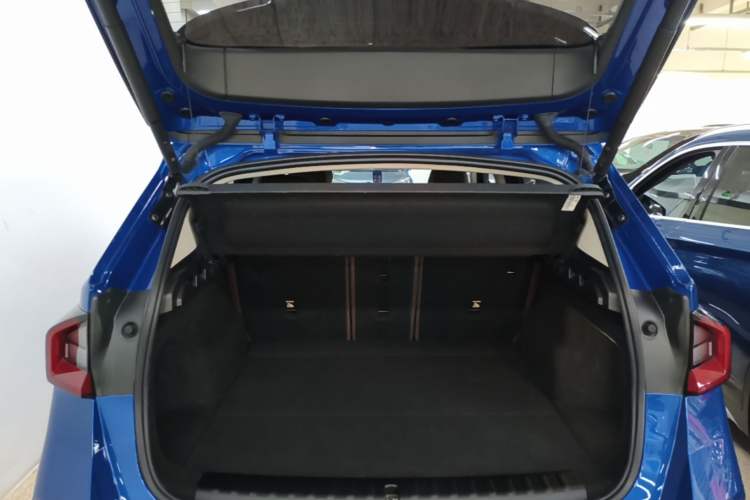 Used BMW X1 2023 sDrive25Li M Sport Package Trunk