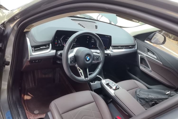 Used BMW X1 2023 sDrive25Li M Sport Package Center Console