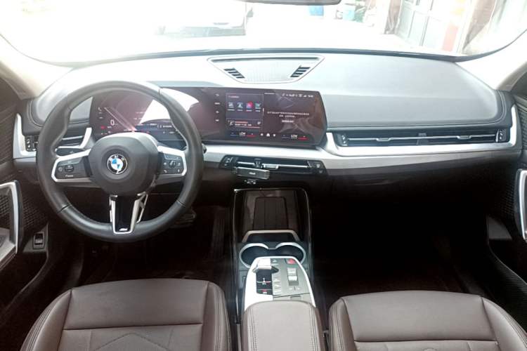 Used BMW X1 2023 sDrive25Li M Sport Package Center Console