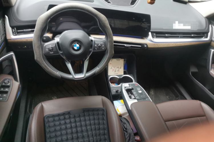 Used BMW X1 2023 xDrive25Li X Design Package Center Console