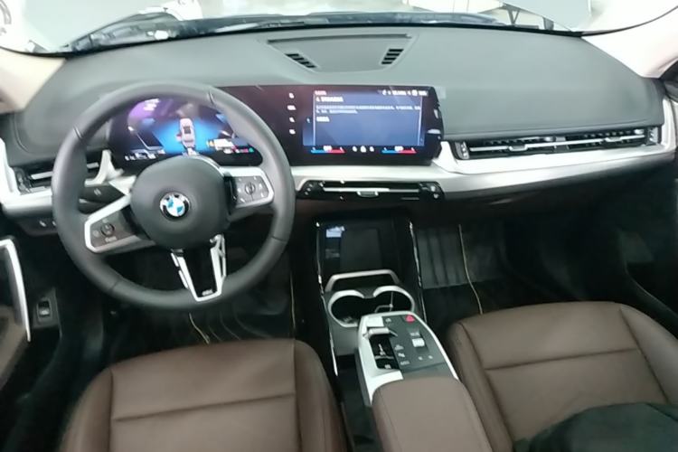 Used BMW X1 2023 sDrive25Li M Sport Package Center Console