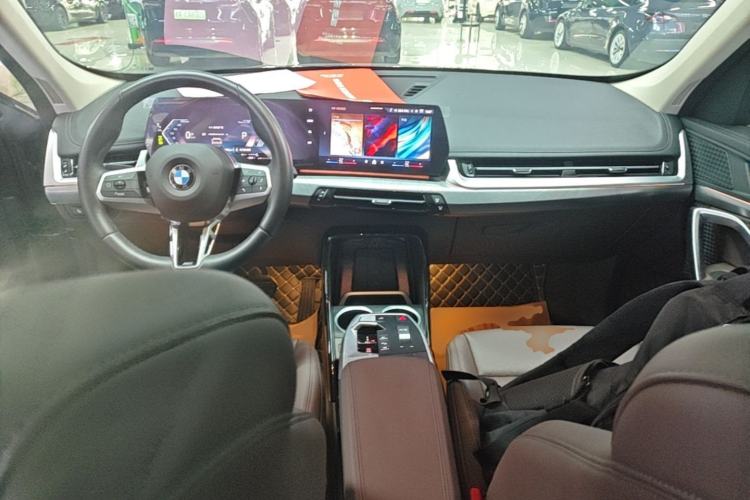 Used BMW X1 2023 sDrive25Li M Sport Package Center Console