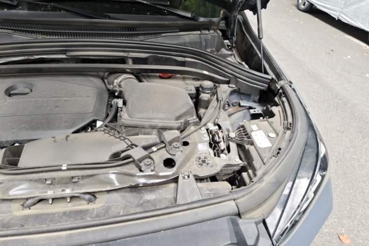 Used BMW X1 2023 sDrive25Li M Sport Package Engine Bay Left