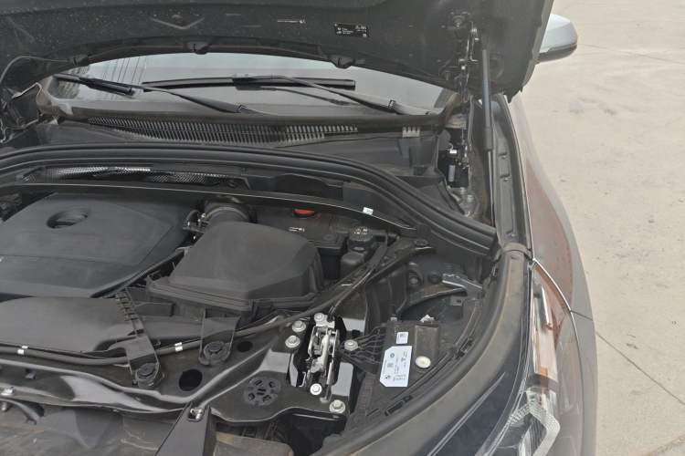Used BMW X1 2023 sDrive25Li X Design Package Engine Bay Left