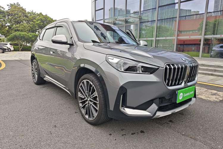Used BMW X1 2023 xDrive25Li X Design Package Front Right 45 Deg