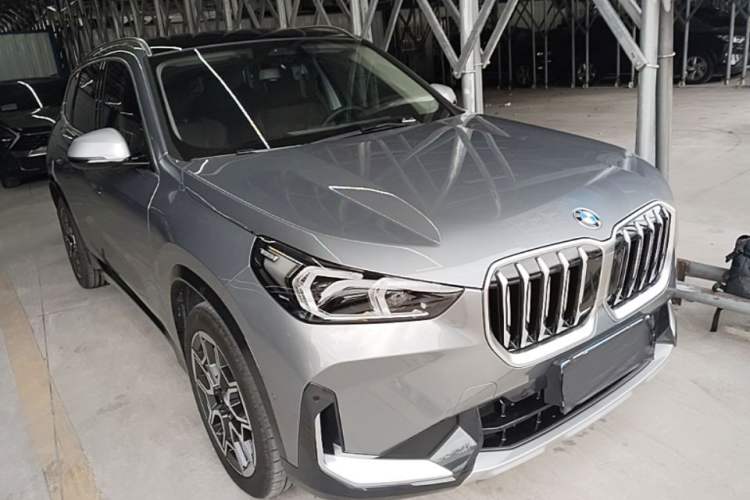 Used BMW X1 2023 sDrive25Li X Design Package Front Right 45 Deg