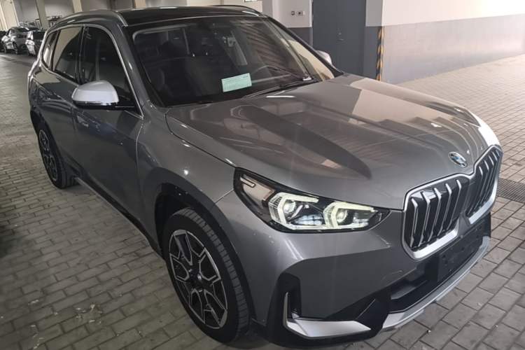 Used BMW X1 2023 sDrive25Li X Design Package Front Right 45 Deg