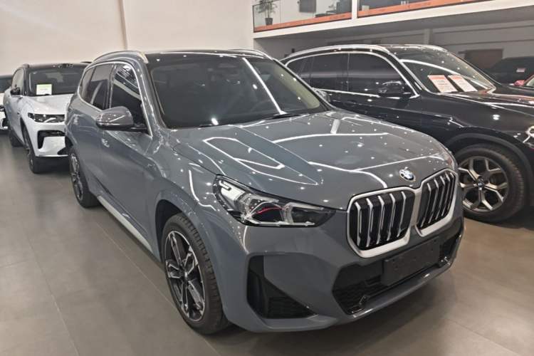 Used BMW X1 2023 sDrive25Li M Sport Package Front Right 45 Deg