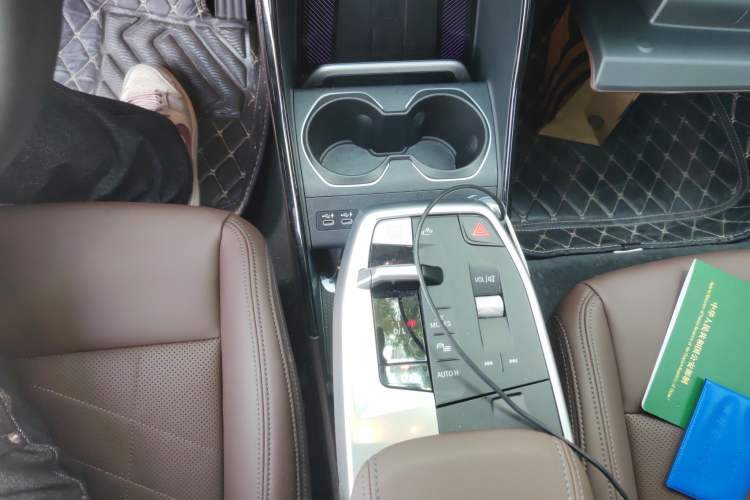 Used BMW X1 2023 sDrive25Li X Design Package Gear Lever