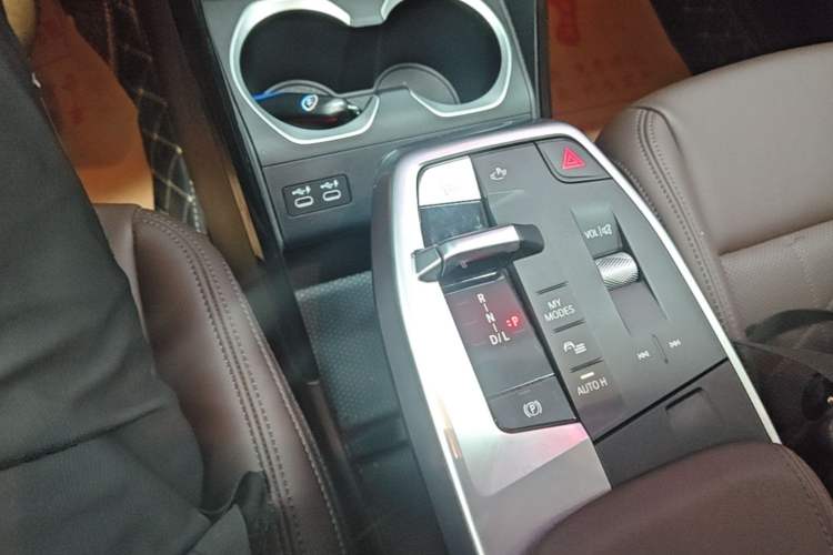 Used BMW X1 2023 sDrive25Li M Sport Package Gear Lever