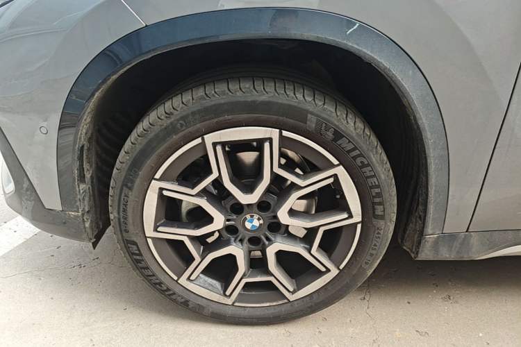 Used BMW X1 2023 sDrive25Li X Design Package Left Front Wheel Hub