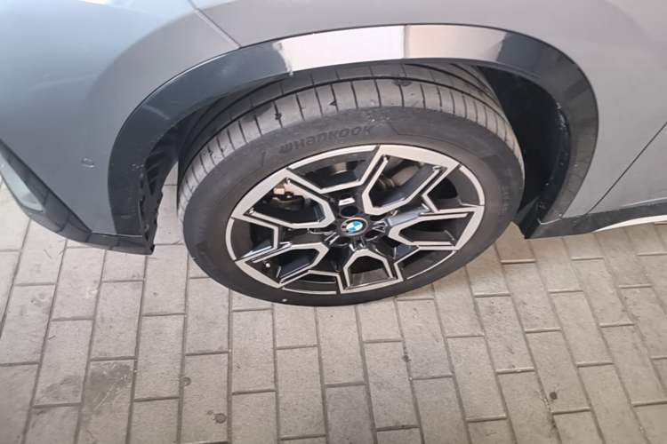 Used BMW X1 2023 sDrive25Li X Design Package Left Front Wheel Hub