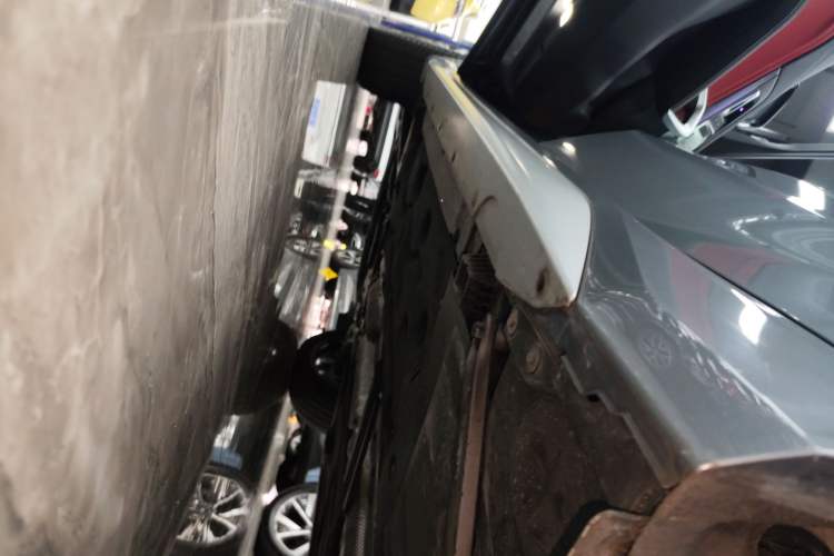 Used BMW X1 2023 xDrive25Li M Sport Package Left Side Sill