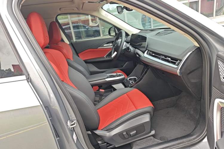 Used BMW X1 2023 xDrive25Li X Design Package Right Front Seat