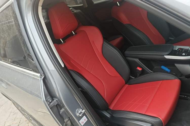 Used BMW X1 2023 sDrive25Li X Design Package Right Front Seat