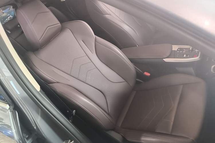 Used BMW X1 2023 sDrive25Li X Design Package Right Front Seat