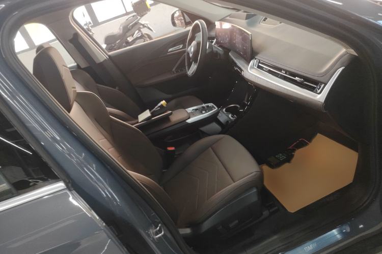 Used BMW X1 2023 xDrive25Li X Design Package Right Front Seat