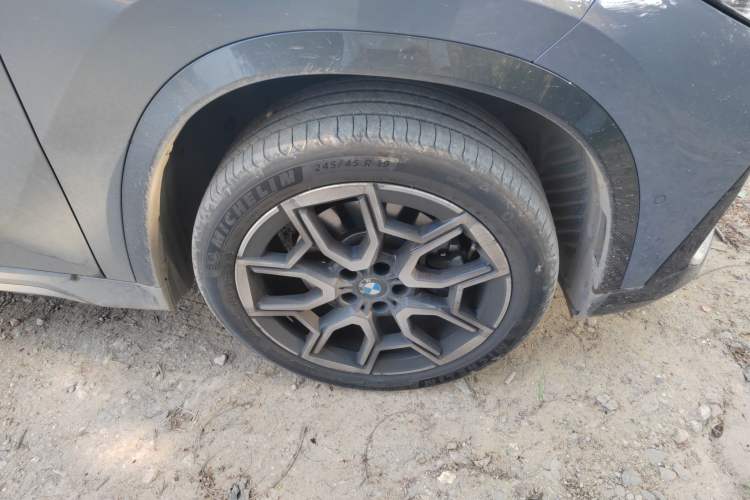 Used BMW X1 2023 sDrive25Li X Design Package Right Front Wheel Hub
