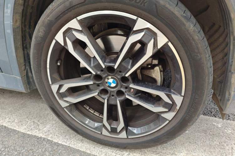 Used BMW X1 2023 sDrive25Li M Sport Package Right Front Wheel Hub